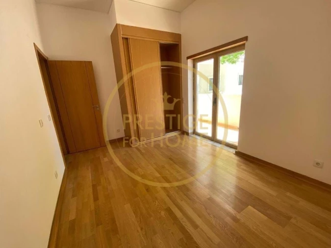 Apartamento T2 para Venda em Loule (São Clemente) Foto 12