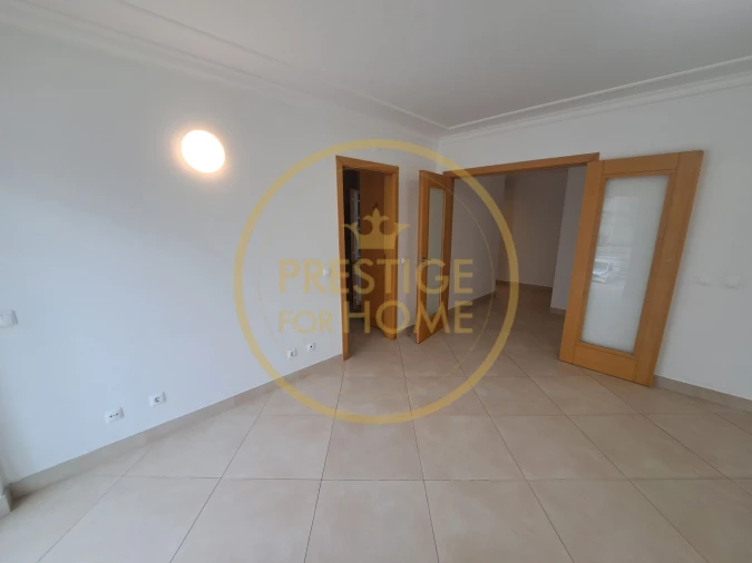 Apartamento T2 para Venda em Loule (São Clemente) Foto 5