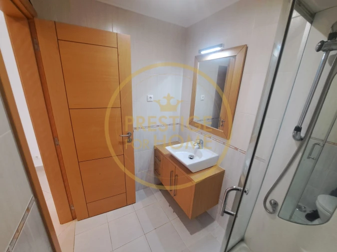 Apartamento T2 para Venda em Loule (São Clemente) Foto 16