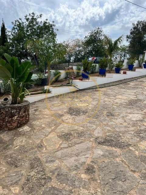 Moradia T6 para Venda em Loule (São Clemente)