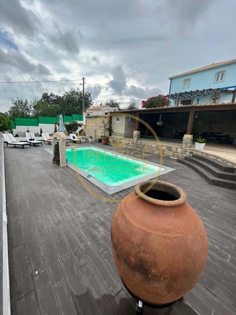 Moradia T6 para Venda em Loule (São Clemente)
