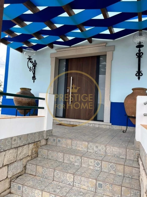 Moradia T6 para Venda em Loule (São Clemente)