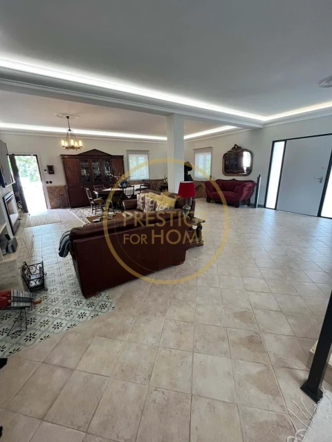 Moradia T6 para Venda em Loule (São Clemente)