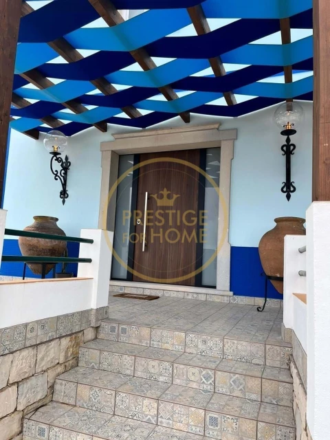 Moradia T6 para Venda em Loule (São Clemente)