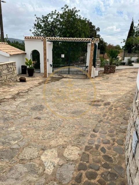Moradia T6 para Venda em Loule (São Clemente)