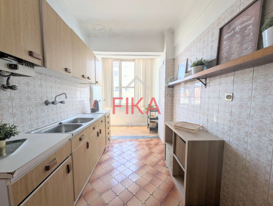 Apartamento T2 para Venda em Amora Foto 5
