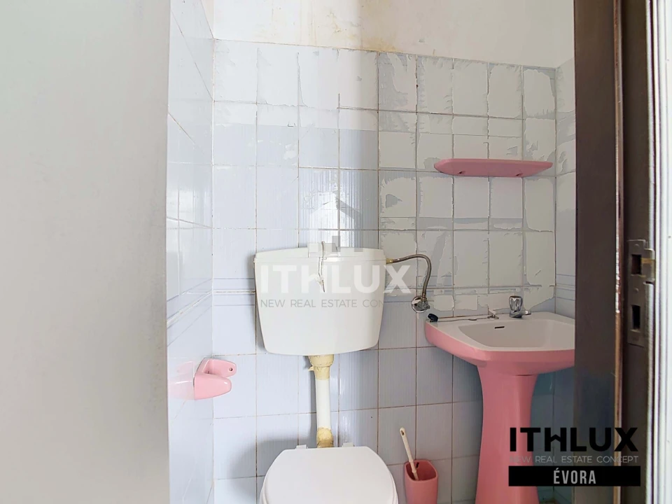 Moradia T3 para Venda em Nossa Senhora da Expectação Foto 7