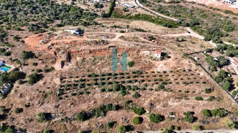 Terreno para Venda em Estômbar e Parchal