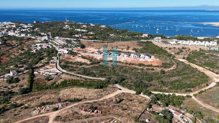 Terreno para Venda em Estômbar e Parchal Foto 12