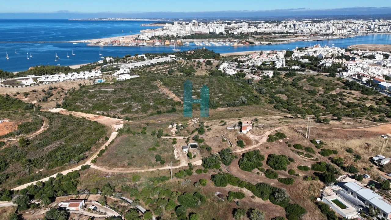 Terreno para Venda em Estômbar e Parchal Foto 11