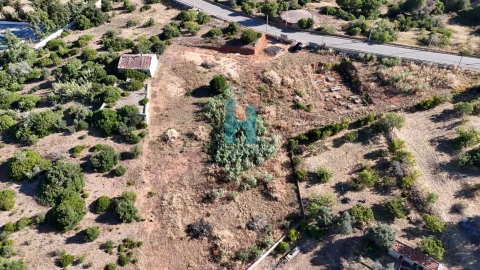 Terreno para Venda em Estômbar e Parchal
