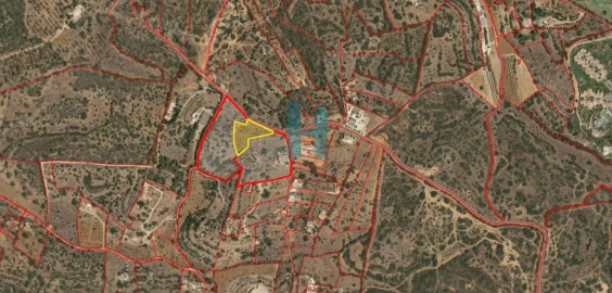 Terreno para Venda em Estômbar e Parchal