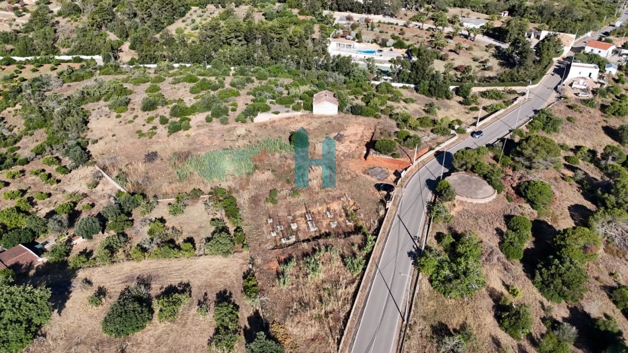 Terreno para Venda em Estômbar e Parchal Foto 10