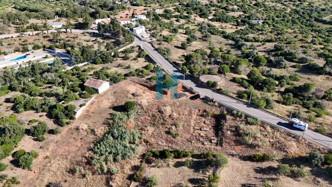 Terreno para Venda em Estômbar e Parchal Foto 7