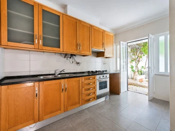 Apartamento T2 para Venda em Venteira