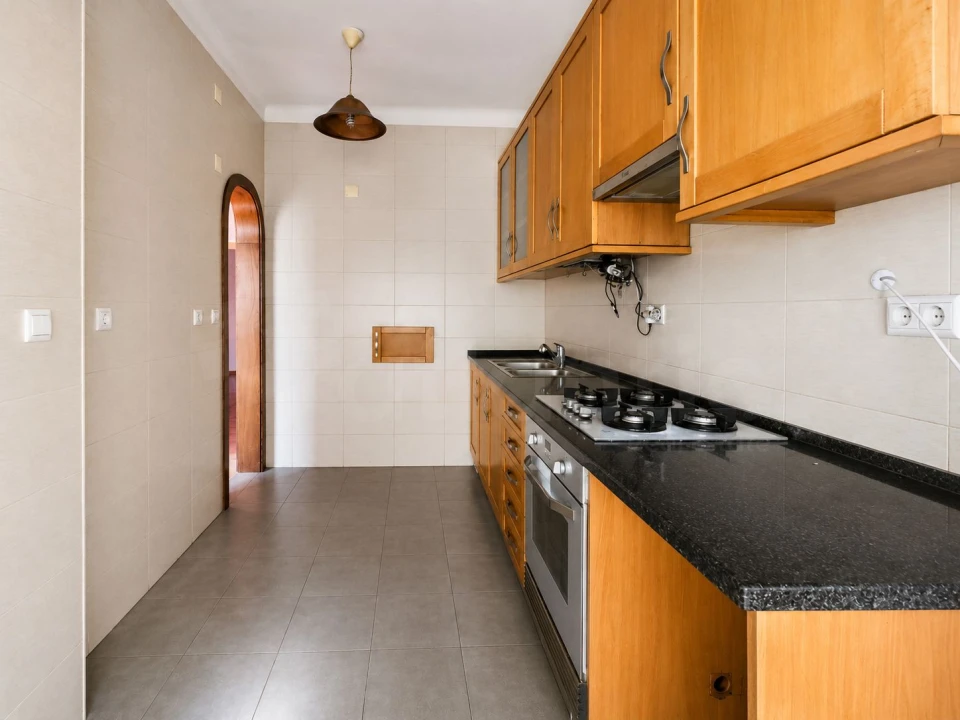 Apartamento T2 para Venda em Venteira Foto 8