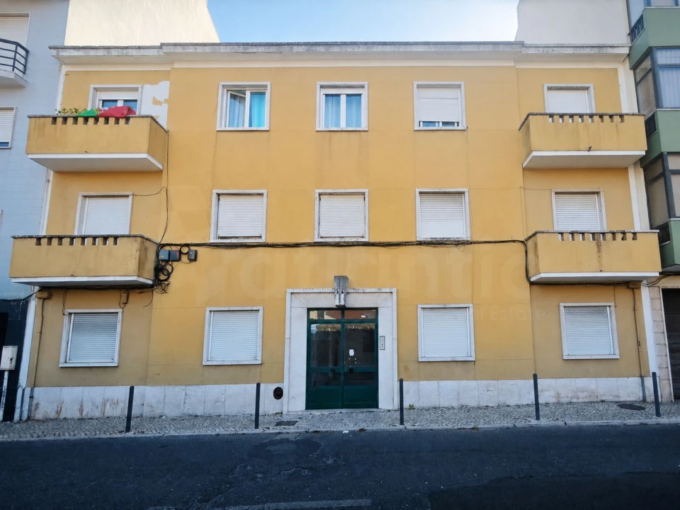 Apartamento T2 para Venda em Venteira Foto 21