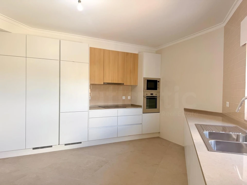 Apartamento T3 para Venda em Casal de Cambra Foto 4
