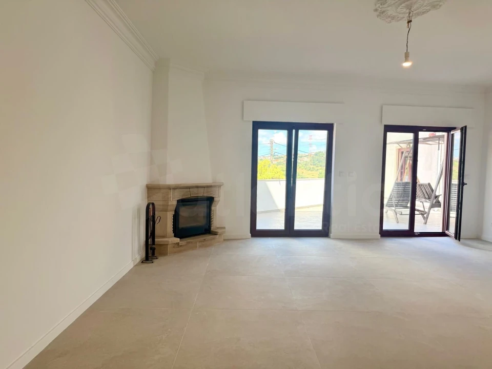 Apartamento T3 para Venda em Casal de Cambra Foto 8