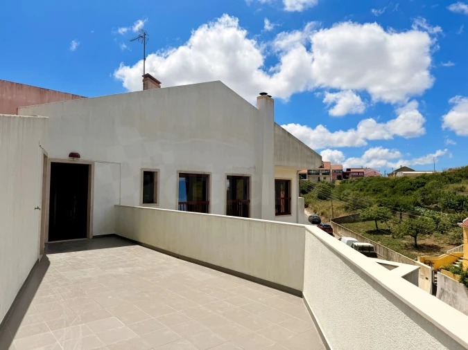 Apartamento T3 para Venda em Casal de Cambra Foto 33