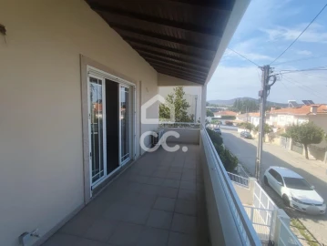 Moradia T3 para Venda em Cristelos, Boim e Ordem