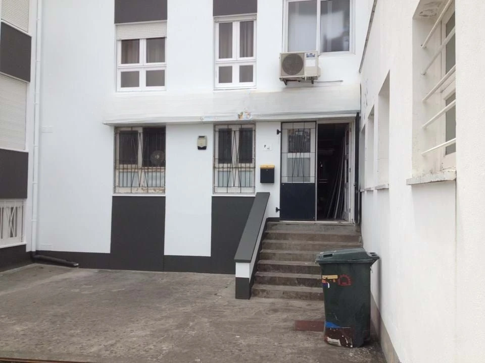 Negócio para Venda em Ponta Delgada (São José) Foto 1