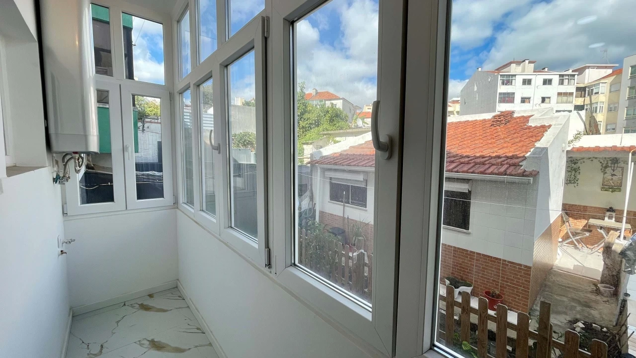 Apartamento T2 para Arrendamento em Almada, Cova da Piedade, Pragal e Cacilhas Foto 3