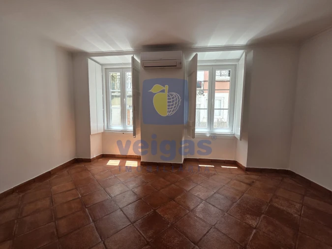 Apartamento T2 para Venda em Misericórdia Foto 3