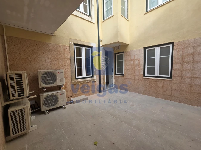 Apartamento T2 para Venda em Misericórdia Foto 52