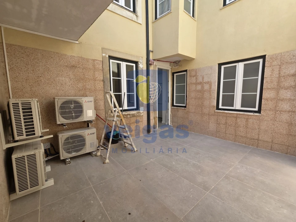 Apartamento T2 para Venda em Misericórdia Foto 53