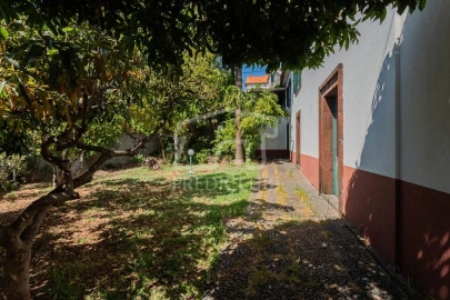 Moradia T4 para Venda em Santo Antonio