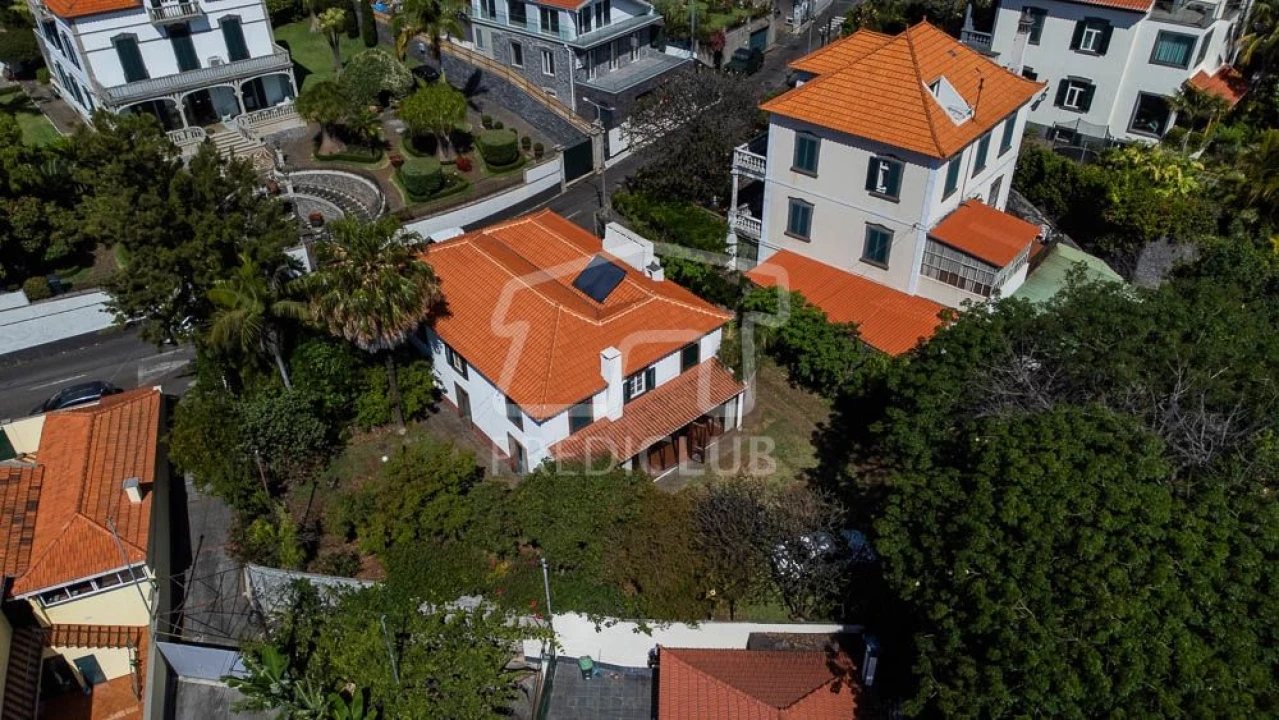 Moradia T4 para Venda em Funchal (São Pedro) Foto 3
