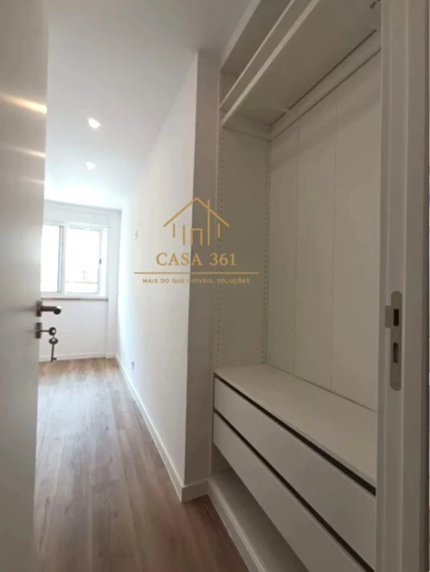 Apartamento T1 para Venda em Odivelas