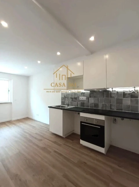 Apartamento T1 para Venda em Odivelas