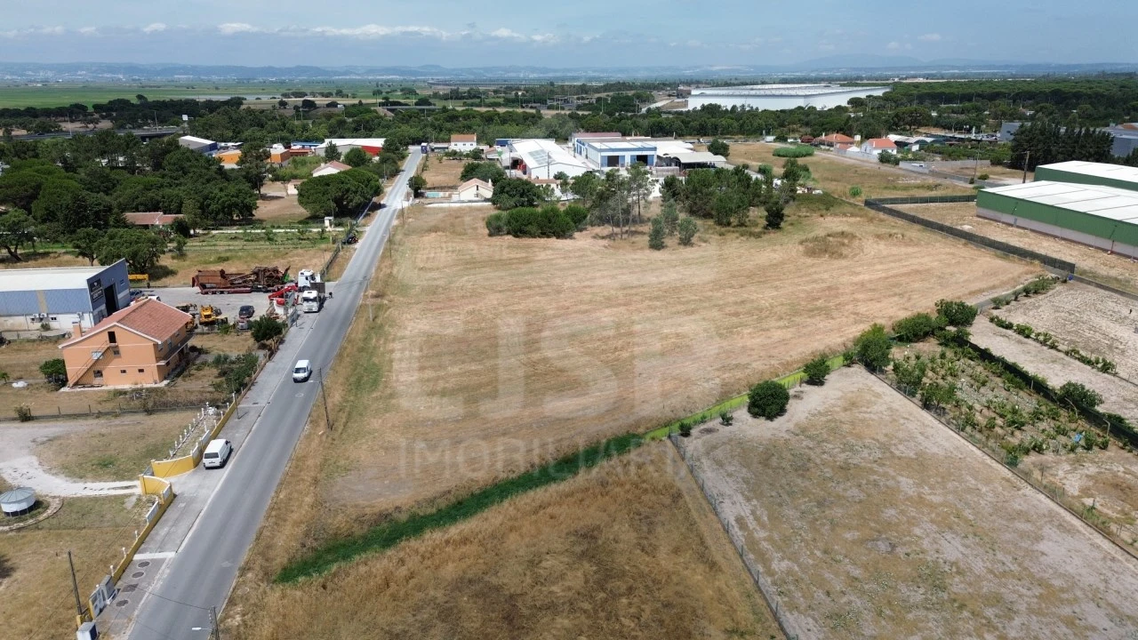 Terreno para Venda em Benavente Foto 1