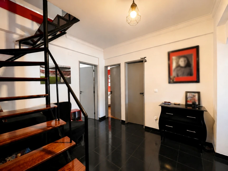 Apartamento T2 para Venda em Corroios Foto 9