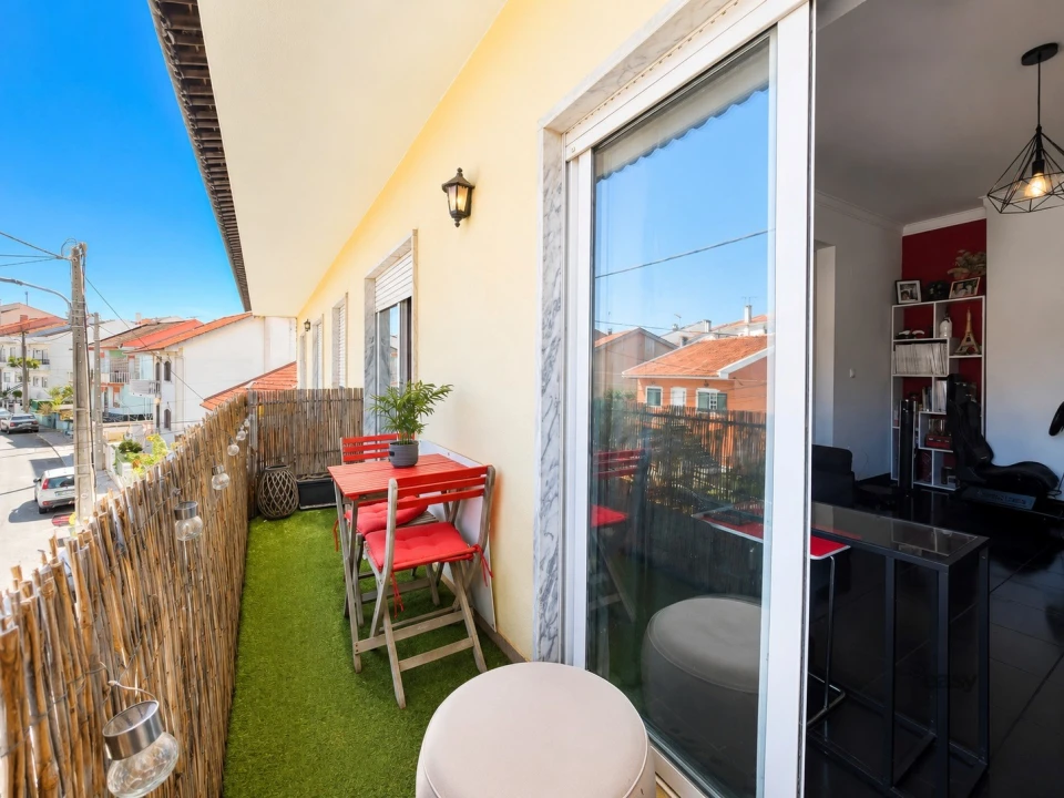 Apartamento T2 para Venda em Corroios Foto 20