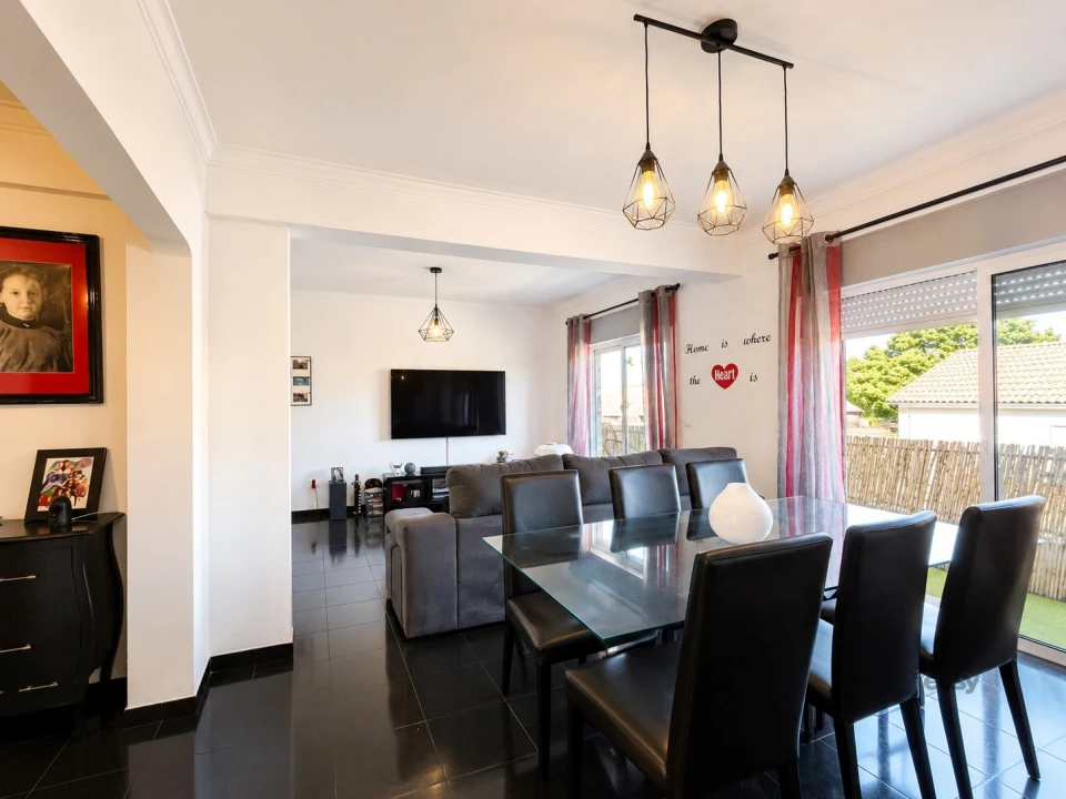 Apartamento T2 para Venda em Corroios Foto 4