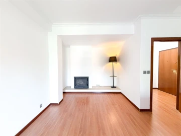 Apartamento T2 para Venda em Nogueiró e Tenões