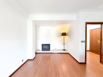 Apartamento T2 para Venda em Nogueiró e Tenões