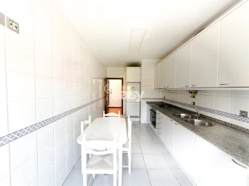 Apartamento T2 para Venda em Nogueiró e Tenões