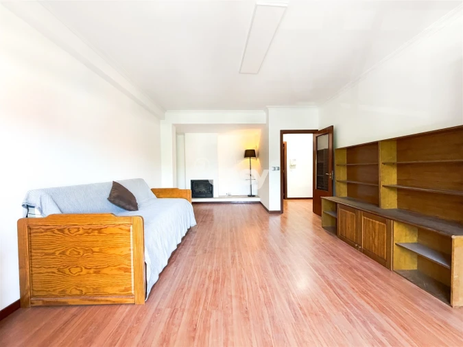 Apartamento T2 para Venda em Nogueiró e Tenões Foto 29
