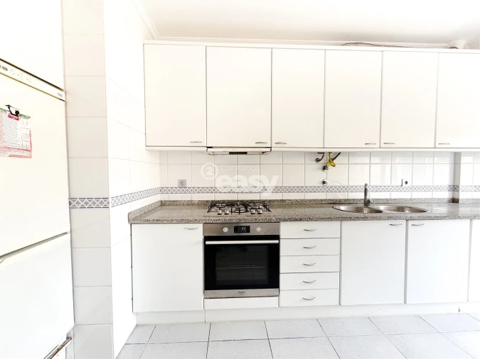 Apartamento T2 para Venda em Nogueiró e Tenões Foto 6