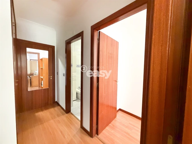 Apartamento T2 para Venda em Nogueiró e Tenões Foto 51