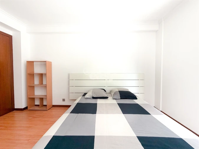 Apartamento T2 para Venda em Nogueiró e Tenões Foto 79