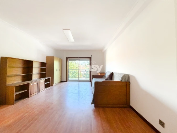 Apartamento T2 para Venda em Nogueiró e Tenões Foto 30