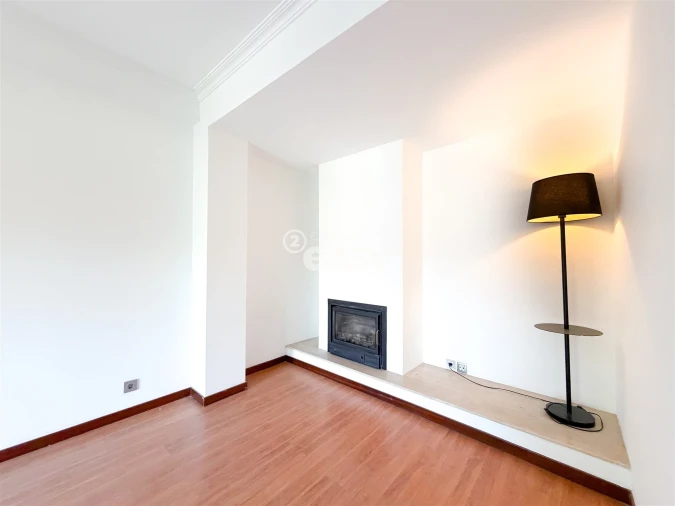 Apartamento T2 para Venda em Nogueiró e Tenões Foto 22
