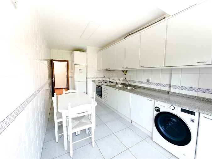 Apartamento T2 para Venda em Nogueiró e Tenões Foto 10