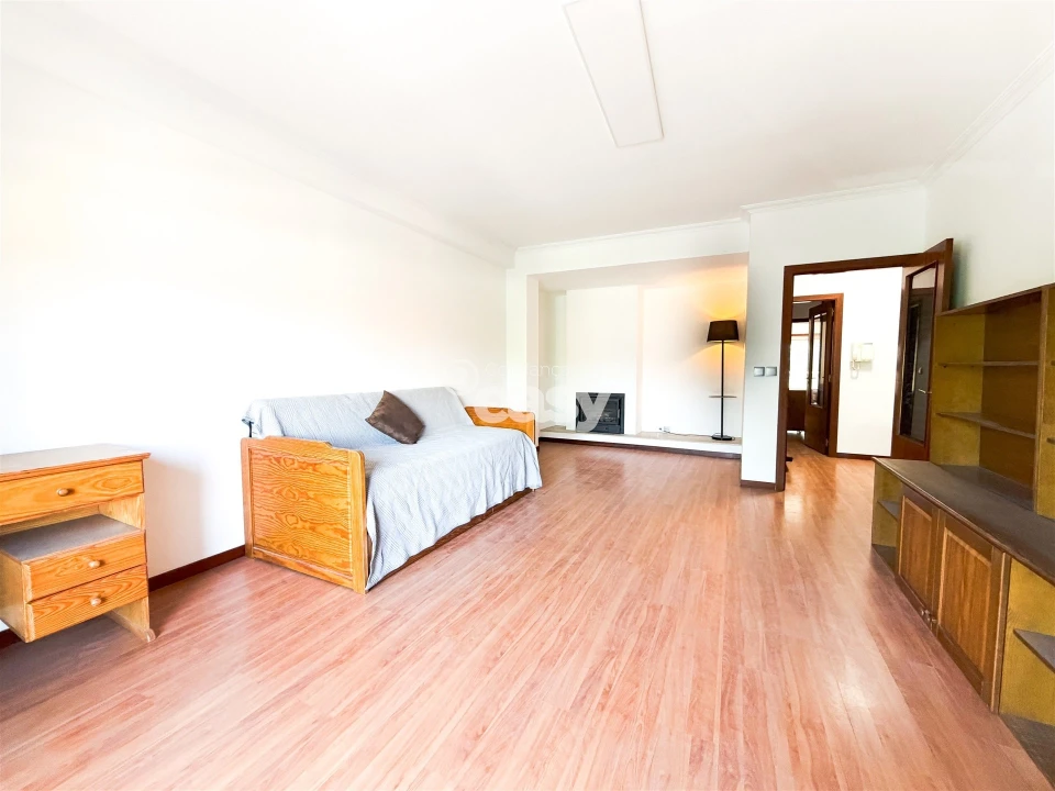 Apartamento T2 para Venda em Nogueiró e Tenões Foto 23