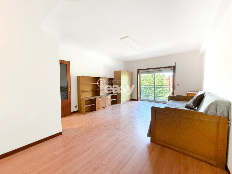 Apartamento T2 para Venda em Nogueiró e Tenões Foto 36